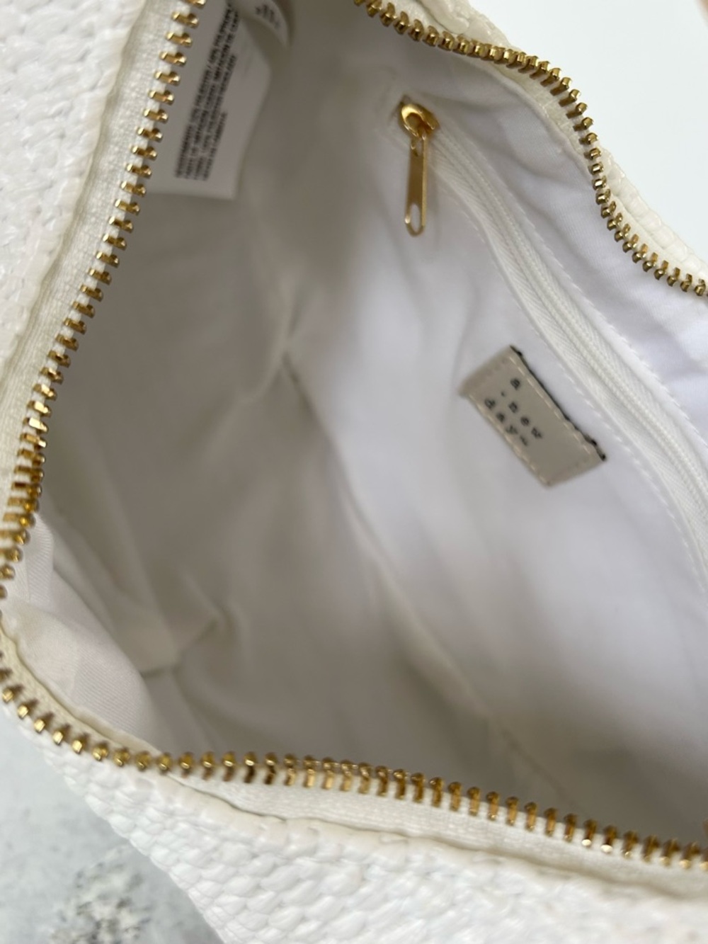 A . New Day Boho Bracelet Handbag in White NWT - Picture 10 of 11